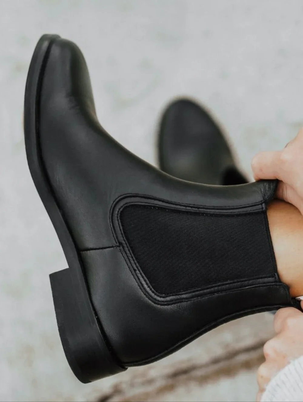 $160 Thursday Boot Company Duchess Chelsea Boots Black Full Grain Leather